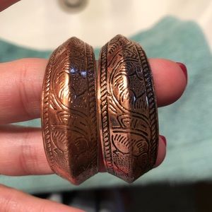 Bronze/gold earrings